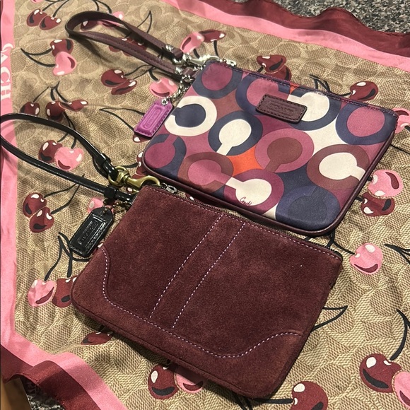 Coach Women's Multicolor Wristlet Set - Picture 1 of 1